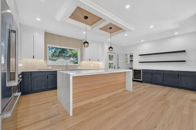 23 Lantern Ln, Arlington, MA 02474