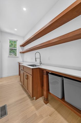23 Lantern Ln, Arlington, MA 02474