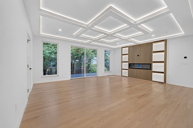23 Lantern Ln, Arlington, MA 02474
