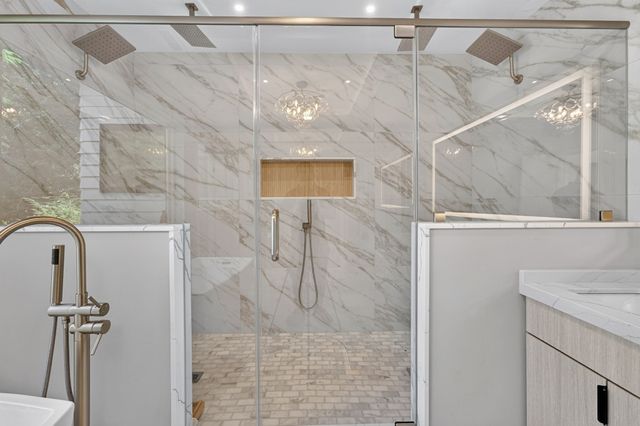 23 Lantern Ln, Arlington, MA 02474