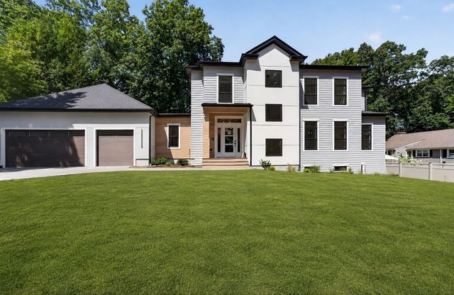 23 Lantern Ln, Arlington, MA 02474