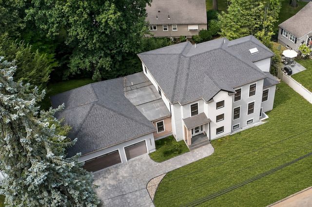 23 Lantern Ln, Arlington, MA 02474