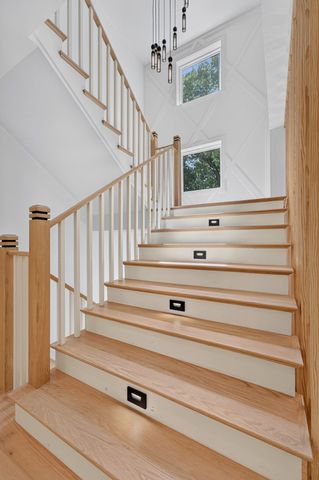 23 Lantern Ln, Arlington, MA 02474