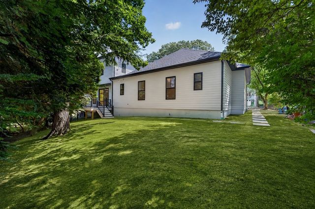 23 Lantern Ln, Arlington, MA 02474