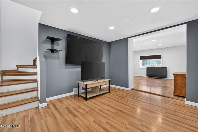 1423 Washout Road, Glenville, NY 12302