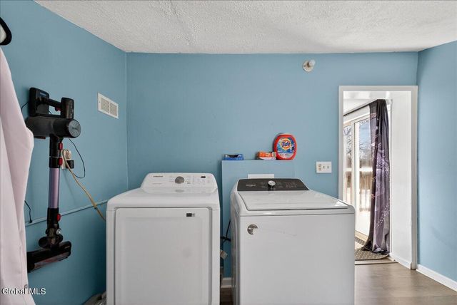 1423 Washout Road, Glenville, NY 12302