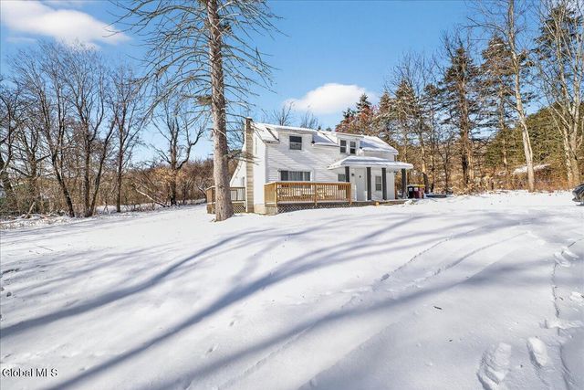 1423 Washout Road, Glenville, NY 12302