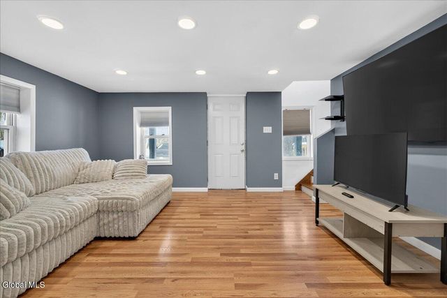 1423 Washout Road, Glenville, NY 12302