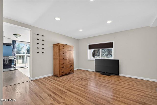 1423 Washout Road, Glenville, NY 12302