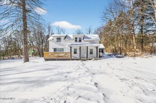 1423 Washout Road, Glenville, NY 12302