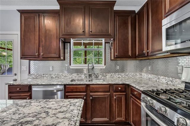 60 Wellsley Lane, Dallas, GA 30132