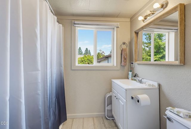 1342 E Main Street, Ashland, OR 97520