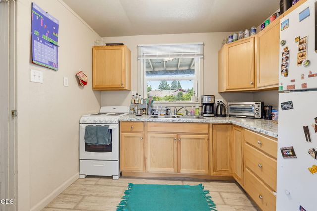 1342 E Main Street, Ashland, OR 97520