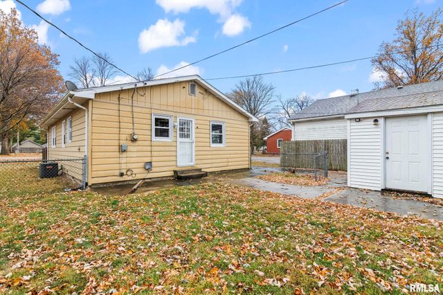 3163 CARMAN Avenue, Springfield, IL 62703