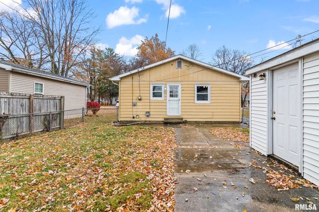 3163 CARMAN Avenue, Springfield, IL 62703