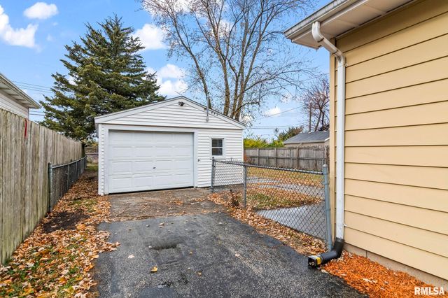 3163 CARMAN Avenue, Springfield, IL 62703