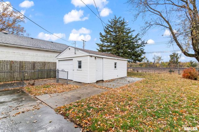 3163 CARMAN Avenue, Springfield, IL 62703