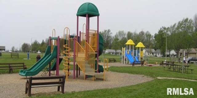 3163 CARMAN Avenue, Springfield, IL 62703