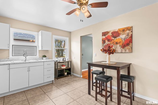 3163 CARMAN Avenue, Springfield, IL 62703