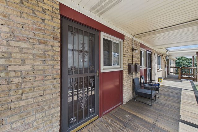 7019 N Ridge Boulevard 3B, Chicago, IL 60645