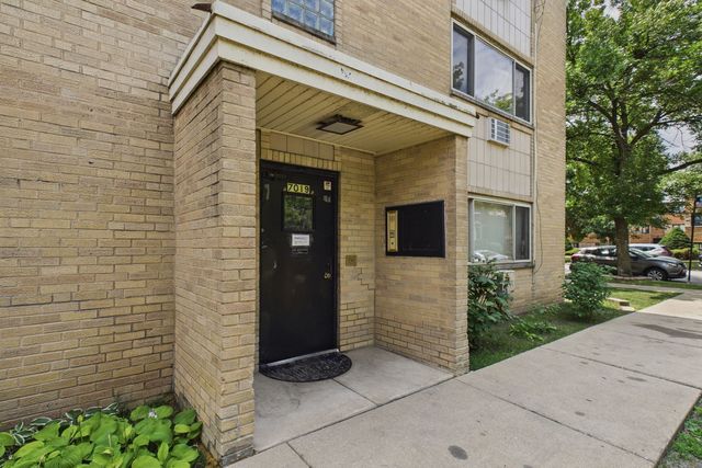 7019 N Ridge Boulevard 3B, Chicago, IL 60645