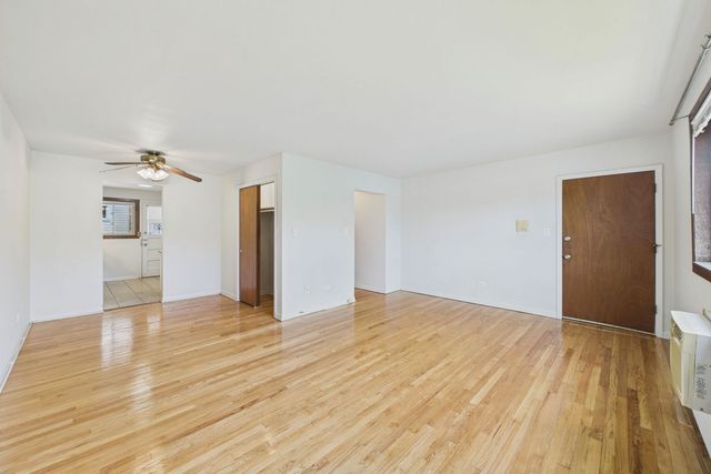 7019 N Ridge Boulevard 3B, Chicago, IL 60645