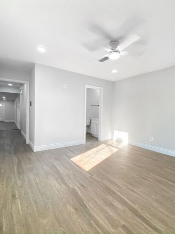 810 Avenue D, South Houston, TX 77587