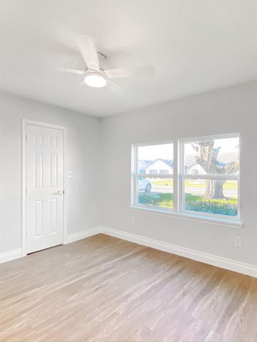 810 Avenue D, South Houston, TX 77587