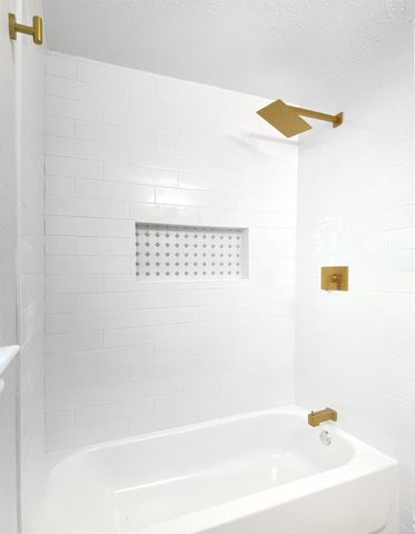 810 Avenue D, South Houston, TX 77587