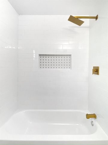 810 Avenue D, South Houston, TX 77587