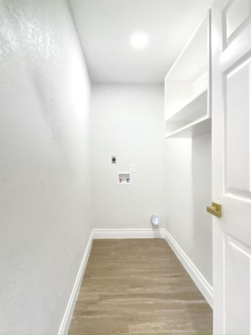 810 Avenue D, South Houston, TX 77587