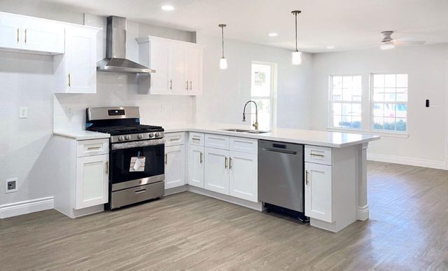 810 Avenue D, South Houston, TX 77587