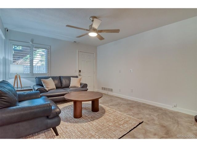 215 Beckers Ln, Manitou Springs, CO 80829
