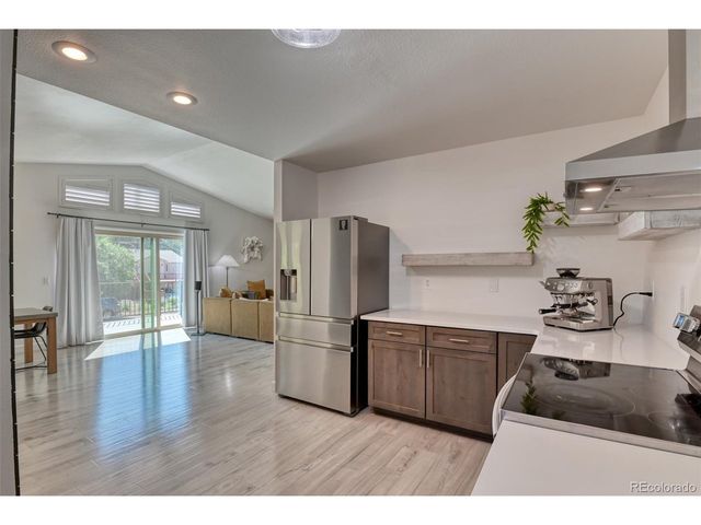 215 Beckers Ln, Manitou Springs, CO 80829