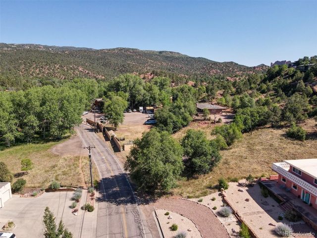 215 Beckers Ln, Manitou Springs, CO 80829