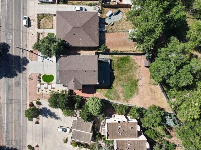 215 Beckers Ln, Manitou Springs, CO 80829