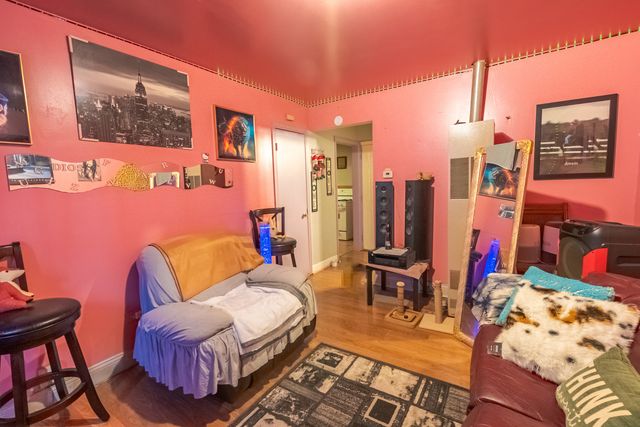 2859 S Homan Avenue, Chicago, IL 60623