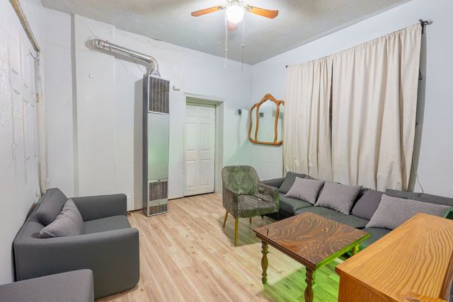 2859 S Homan Avenue, Chicago, IL 60623