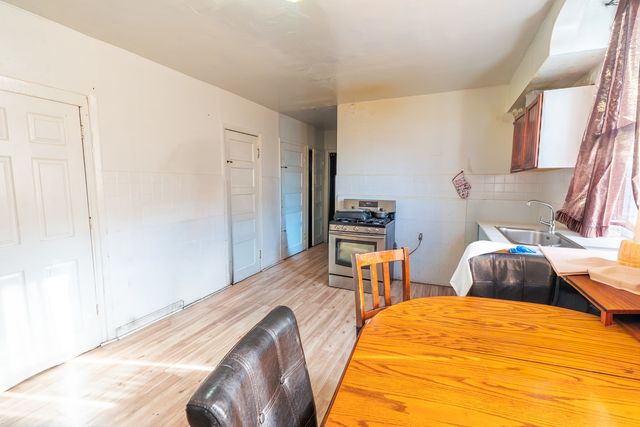 2859 S Homan Avenue, Chicago, IL 60623