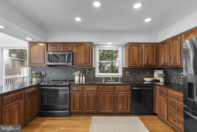 7 CLIFFE HILL COURT, Potomac, MD 20854