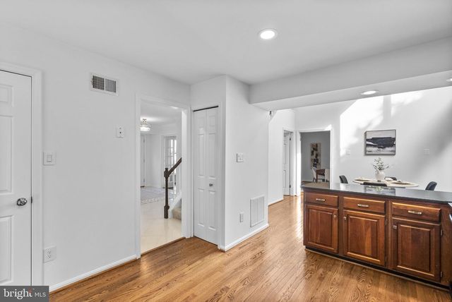 7 CLIFFE HILL COURT, Potomac, MD 20854