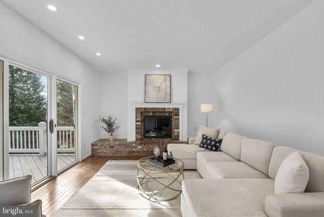 7 CLIFFE HILL COURT, Potomac, MD 20854