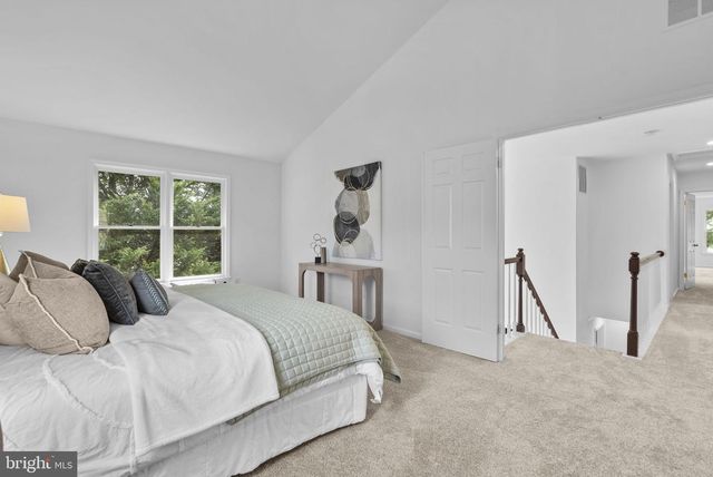 7 CLIFFE HILL COURT, Potomac, MD 20854