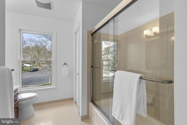 7 CLIFFE HILL COURT, Potomac, MD 20854