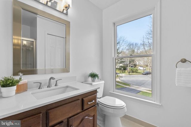 7 CLIFFE HILL COURT, Potomac, MD 20854