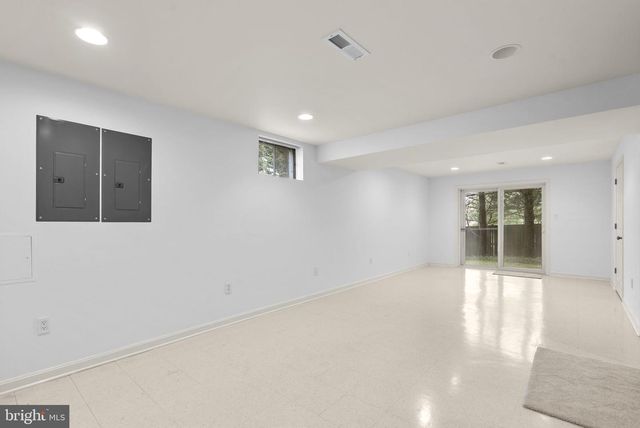 7 CLIFFE HILL COURT, Potomac, MD 20854