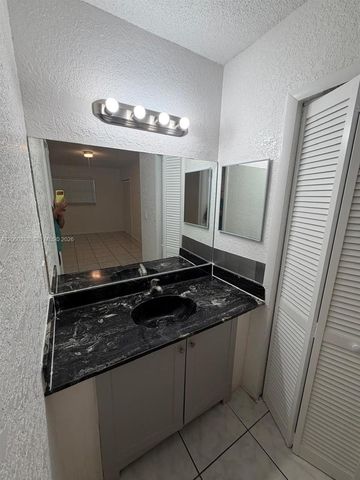 3300 Spanish Moss Ter 412, Lauderhill, FL 33319