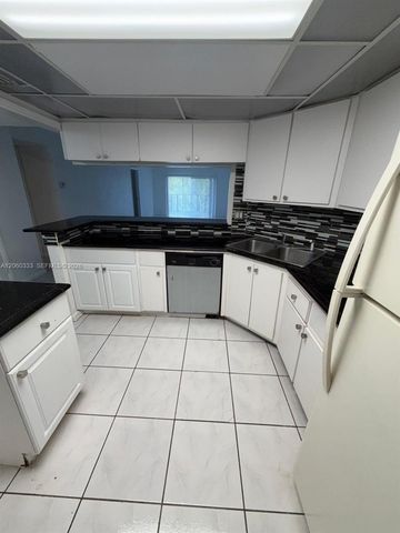 3300 Spanish Moss Ter 412, Lauderhill, FL 33319