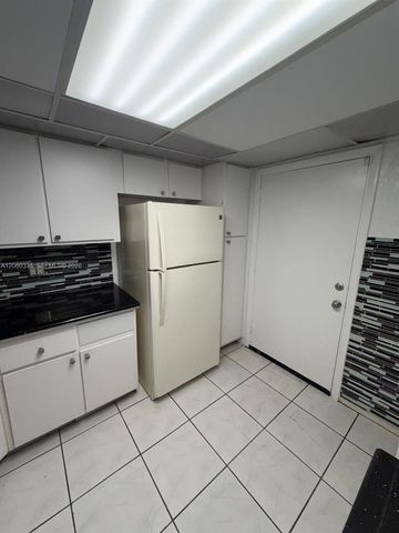 3300 Spanish Moss Ter 412, Lauderhill, FL 33319