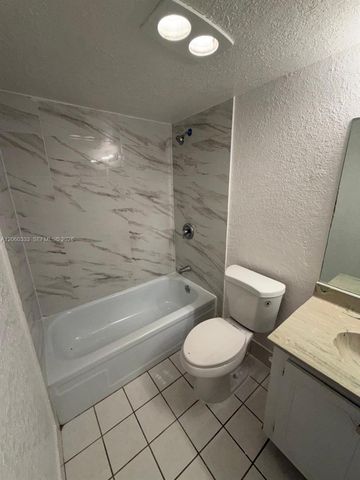 3300 Spanish Moss Ter 412, Lauderhill, FL 33319